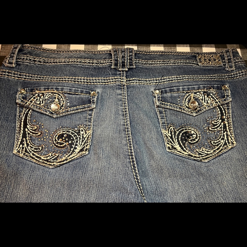3/$20 Bandolino Inara Rhinestone Jeans - Picture 2 of 5